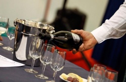    Wine and Food. Made in Italy      / Russian Wine Fair 2011